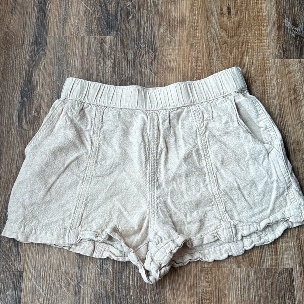 Khacki linen shorts